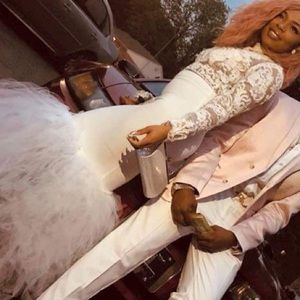 dress is Still available